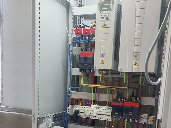 反渗透设备施工现场